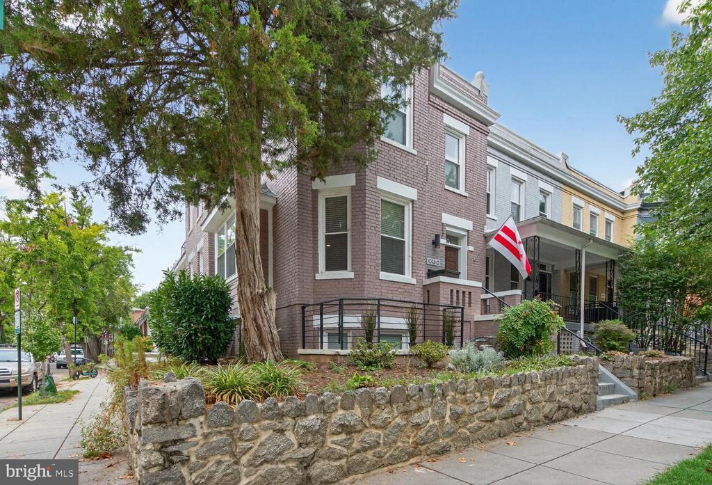 1014 10th Street NE , 1, Washington, Washington D.C. 20002, HOA KỲ