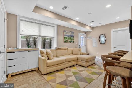 1014 10th Street NE , 1, Washington, Washington D.C. 20002, HOA KỲ