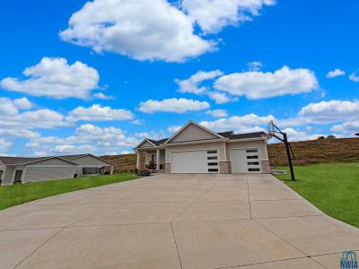 1219 Blackhawk Ct, Hinton, Iowa 51024