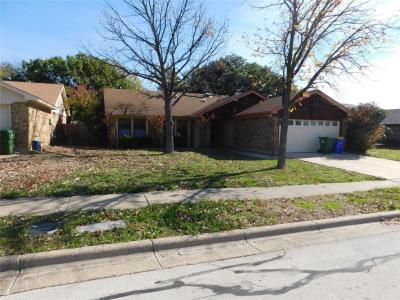 8232 Meadowbrook Drive, Watauga, Texas 76148, USA