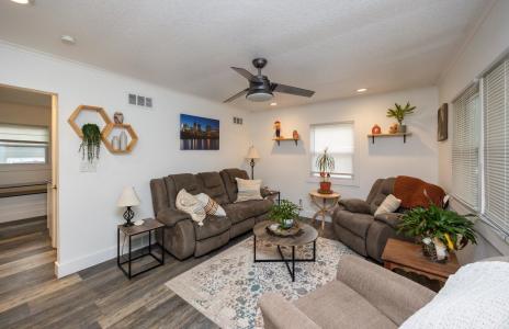 3417 59th Street, Des Moines, Iowa 50322, HOA KỲ