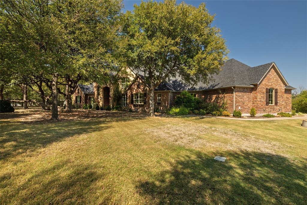 201 N Oakvista Court, Aledo, Texas 76008