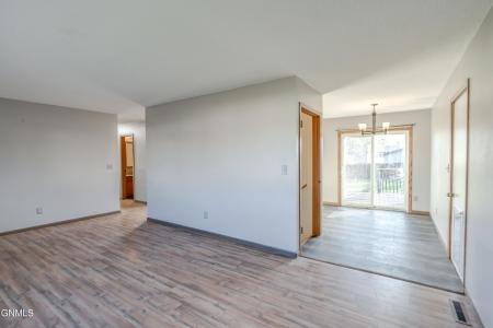 10 Penenah Drive, Lincoln, North Dakota 58504, HOA KỲ