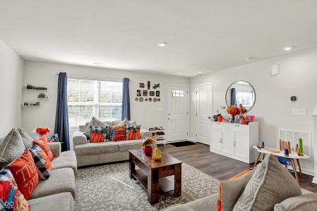 910 Red Hills Court, Lebanon, Indiana 46052