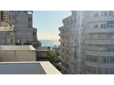 Plazh Rrota e Kuqe, Durrës, Albania