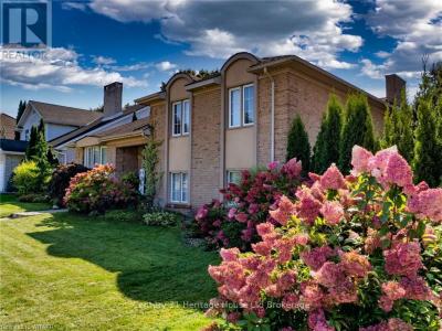 10 BLACKFOOT PLACE, Woodstock (woodstock - North), Ontario N4T 1E2, Canada