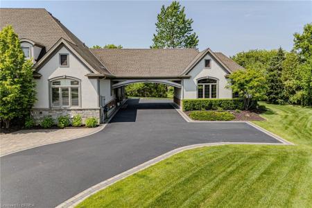 29 WALLACE COURT, Brantford, Ontario N3T 5L7, Canadá