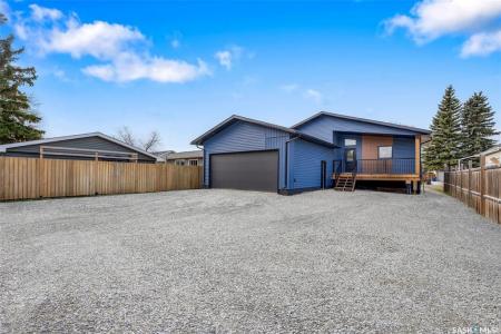 624 11TH STREET, Humboldt, Saskatchewan S0K 2A0, Canada