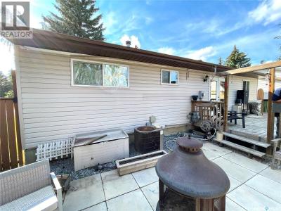 2472 ROSS CRESCENT, North Battleford, Saskatchewan S9A 3R3, Canada