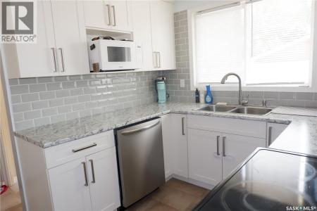 107 EMPIRE PLACE, Assiniboia, 薩斯喀徹爾省 S0H 0B0, 加拿大