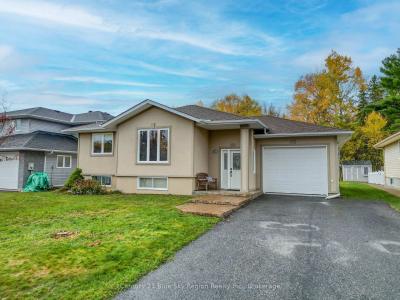 111 KILBY LANE, Callander, Ontario P0H 1H0, Canadá