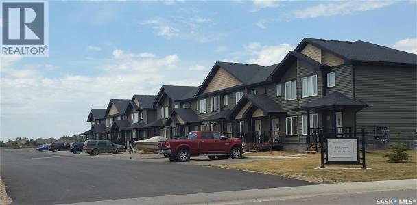 6 815 5TH STREET NE, Weyburn, Saskatchewan S4H 2K9, Canada