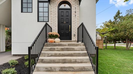 197 GLEN OAK DRIVE, Oakville, Ontario L6K 2J3, Canadá