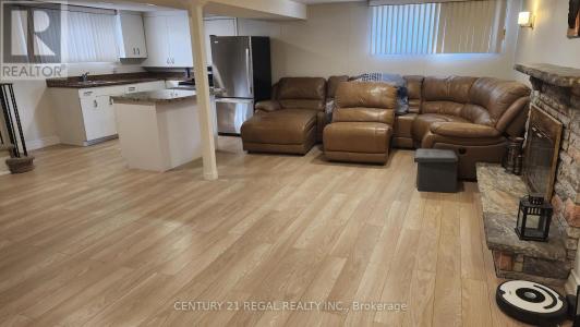 14 DEWEY DRIVE, Toronto (wexford-maryvale), Ontario M1R 3K4, Canada