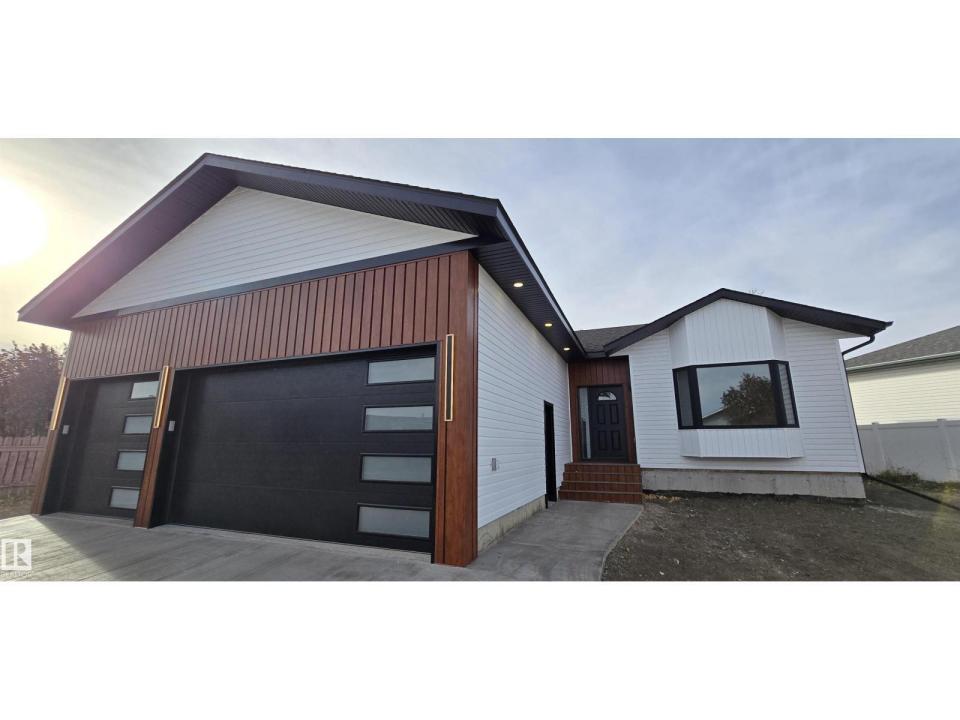 5706 43A ST, Vegreville, Alberta T9C 1V8, Canadá