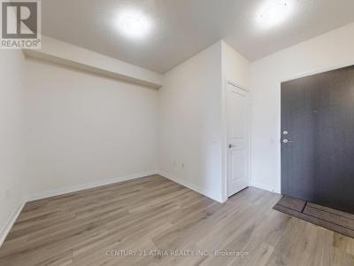 60 ANN O'REILLY ROAD, Toronto (henry Farm), Ontario M2J 0C8, Canada