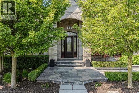 29 WALLACE COURT, Brantford, Ontario N3T 5L7, Canadá