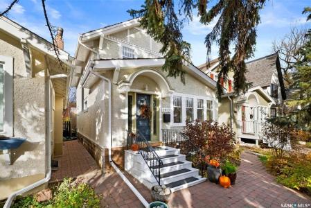 2912 MCCALLUM AVENUE, Regina, Saskatchewan S4S 0R2, CANADÁ