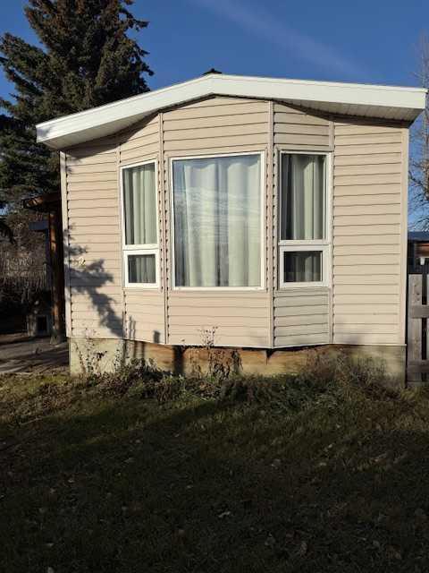 52 RIVERSIDE TRAILER COURT, Whitecourt, 阿爾伯塔 T7S 1G6, 加拿大