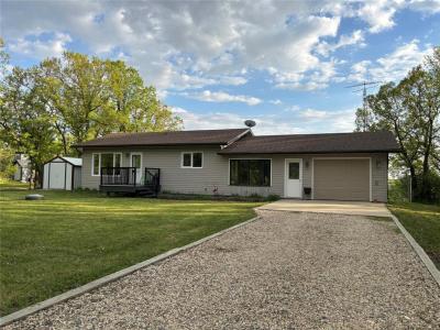 77 PLEASANT VIEW DRIVE, Pelican Lake, Manitoba R0K 1G0, Canada