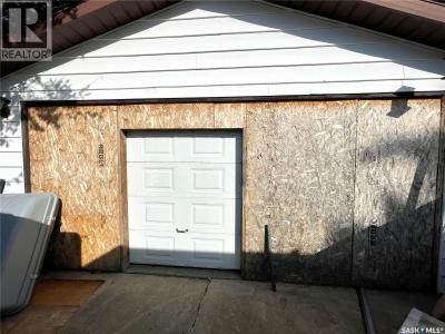 2472 ROSS CRESCENT, North Battleford, Saskatchewan S9A 3R3, Canada