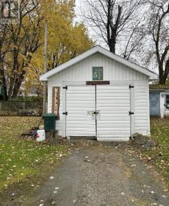 563 CHURCH STREET, Fort Frances, Ontario P9A 1E5, Canadá