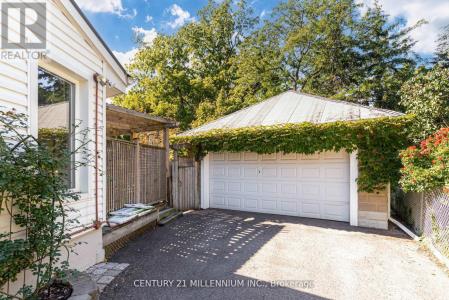 30 FREDERICK STREET, Brampton (downtown Brampton), Ontario L6Y 1G4, Canada