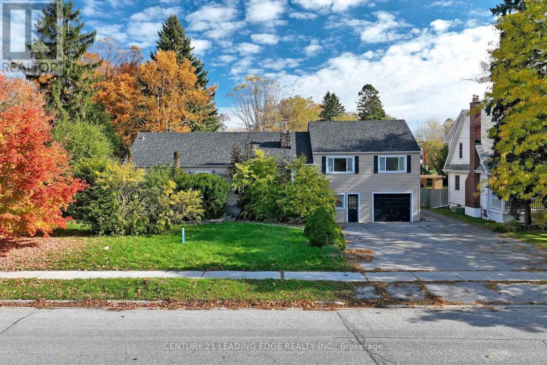 1717 BROCK STREET SOUTH, Whitby (port Whitby), Ontario L1N 4M7, Canadá