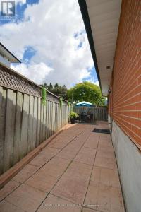 84 ALLANFORD ROAD, Toronto (tam O'shanter-sullivan), Ontario M1T 2N5, Canada