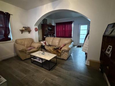 82-84B  Rue de la Rivière, Bedford - Ville, Quebec J0J 1A0, Canada