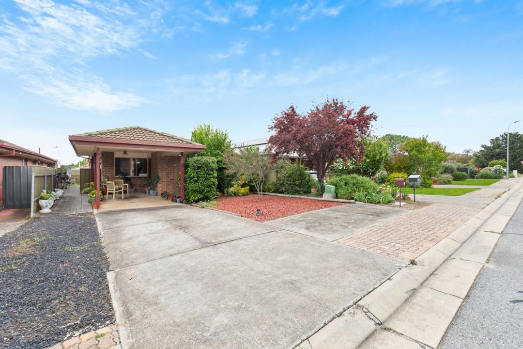 23 Champagne Crescent, Woodcroft, SA 5162, Austrália