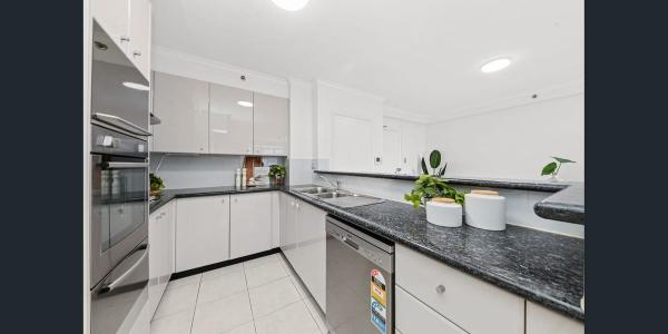 2A Hollywood Avenue, Bondi Junction, NSW 2022, Avustralya