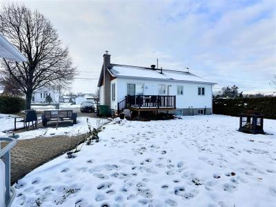 630 Rue des Peupliers, Saint-Alexandre-de-Kamouraska, Quebec G0L 2G0, Kanada