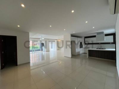 Condominio condado , Equipetrol, Santa Cruz 0000, Bolivia