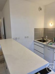 Serris, Isla De Francia 77700, Francia