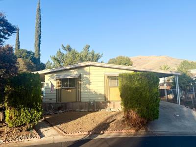 690 N Castle Rock Street 18, Woodlake, California 93286, USA