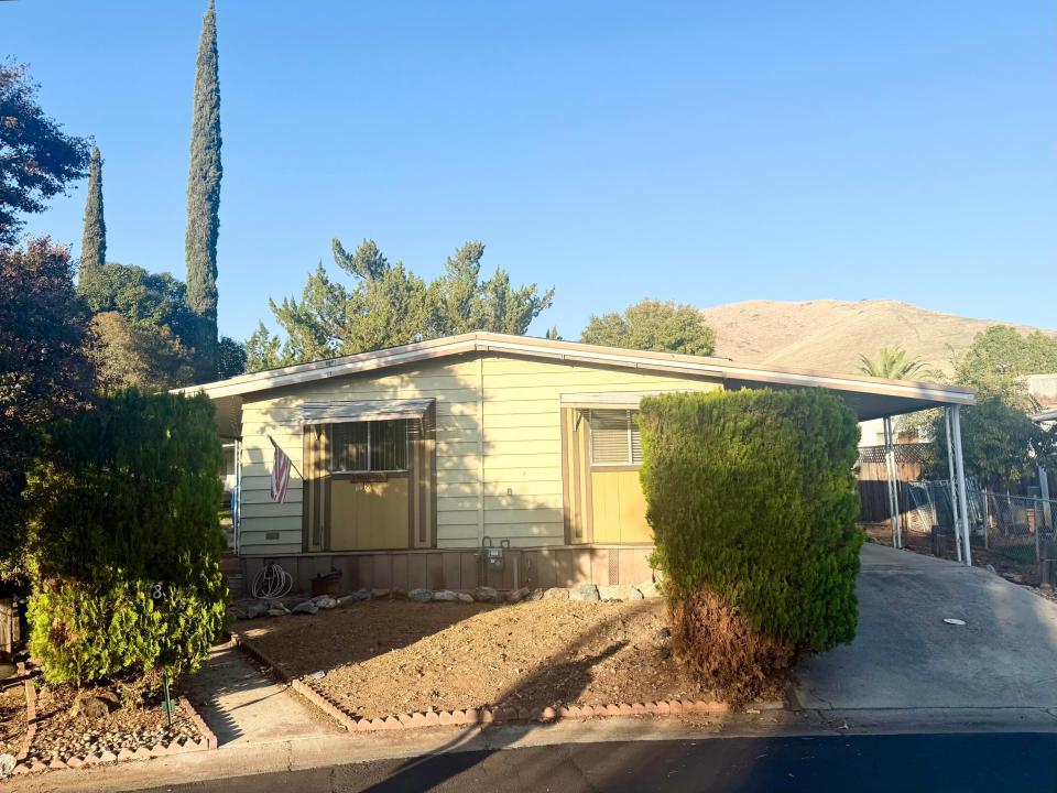 690 N Castle Rock Street 18, Woodlake, Калифорния 93286, Соединенные Штаты