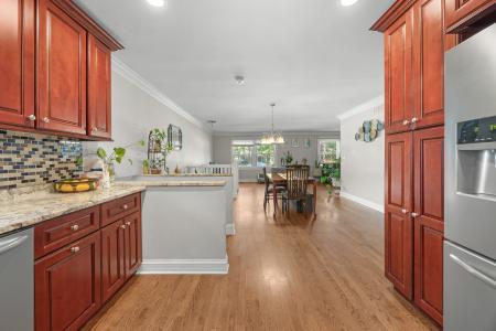 573 Maple Avenue, Lisle, Illinois 60532