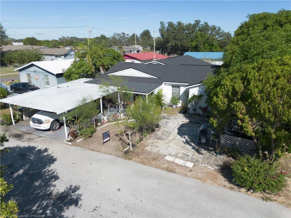 514 W Hood Street , Avon Park, Florida 33825