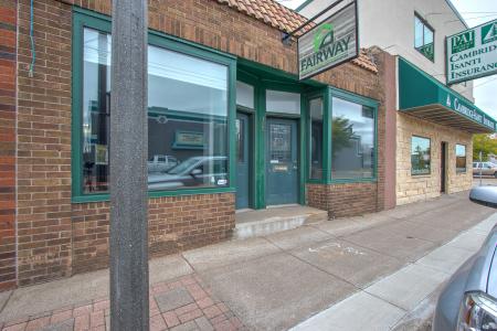 123/125 Main Street N, Cambridge, מינסוטה 55008, ארצות הברית של אמריקה 