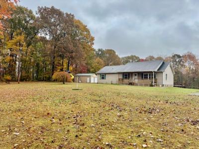 195 Walnut Road, Lily, Kentucky 40701, USA