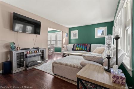 26640 Schoenherr Road, Warren, 密西根州 48089, 美國