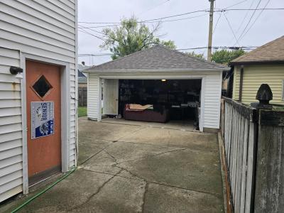 5738 W Windsor Avenue, Chicago, Illinois 60630