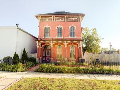 208 S. 9th St., Terre Haute, Indiana 47807, USA