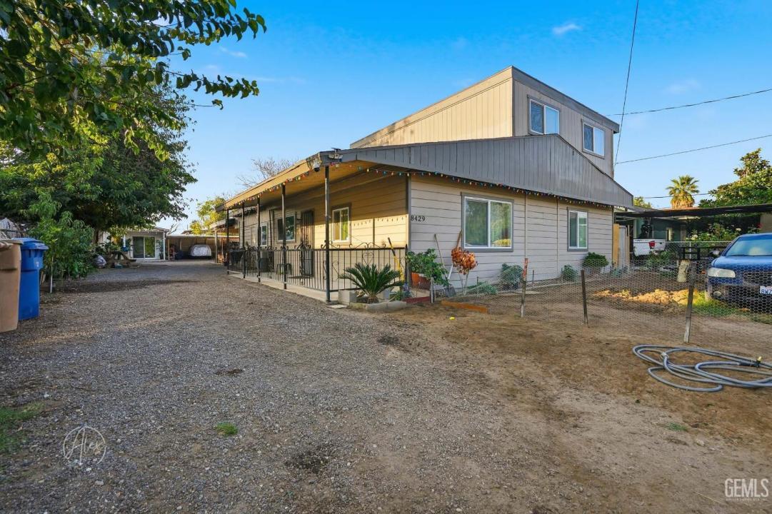 8429 Fuller Drive, Bakersfield, California 93307