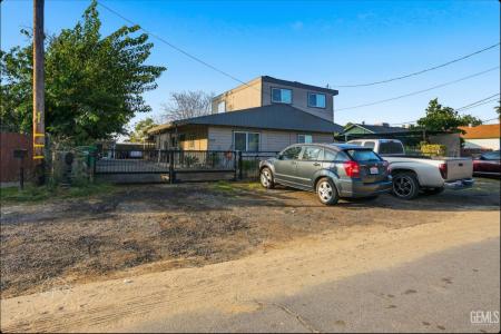 8429 Fuller Drive, Bakersfield, California 93307