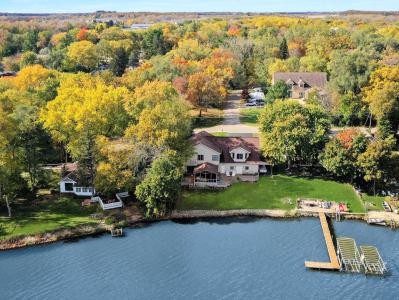 5012 W Lake Shore Drive, Wonder Lake, Illinois 60097, USA