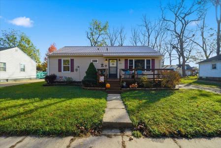 825 1st Ave Sw, Oelwein, Iowa 50662, USA