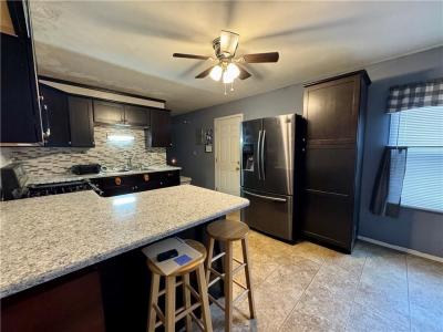 408 NE 14th St, Casey, Illinois 62420