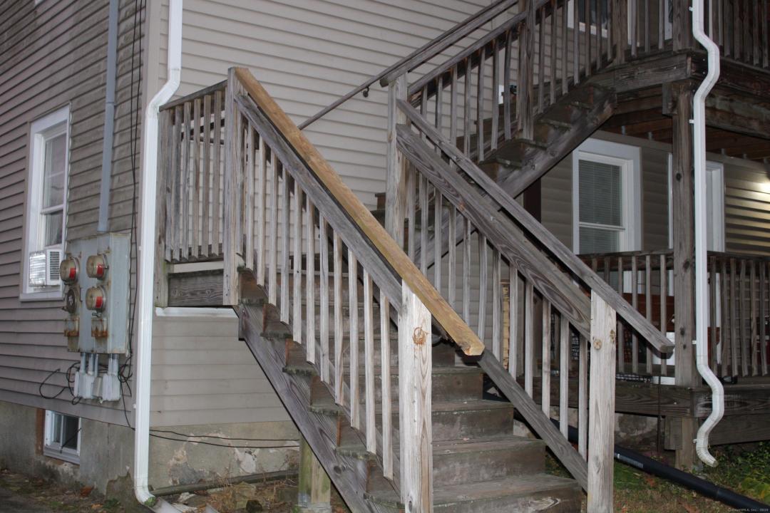 24 James Street, Bristol, Connecticut 06010, Estados Unidos